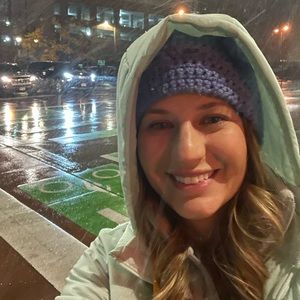 Meet your Posher, Eva